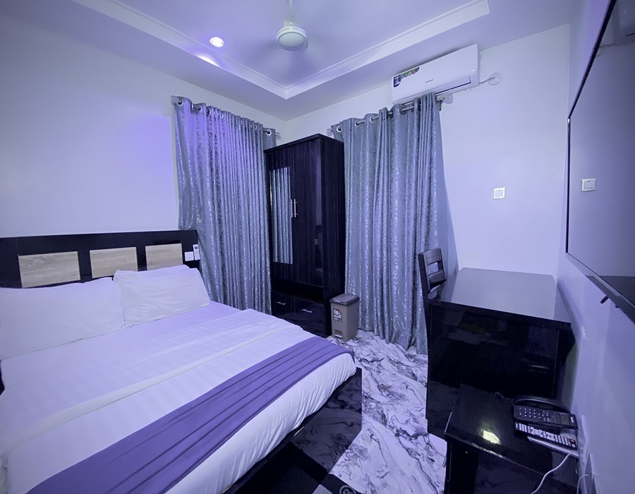 Welcome to Mojo Hotel Calabar with Modern Hotel Rooms and Services